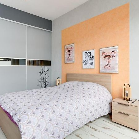 Superbe Appartement A Une Minute A Pied De La Gare Épinal Exterior foto